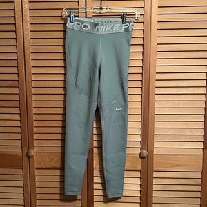 Nike Pro thermal leggings SIZE SMALL Gray